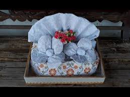 Langkah pertama yang perlu dilakukan dalam hak cara membuat bunga dari pita yaitu dengan menyiapkan beberapa alat serta bahannya. 13 Bekas Bunga Rampai Ideas Wedding Gifts Wedding Gift Tray