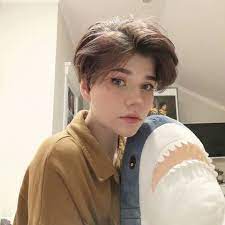 pin by alexandra on character inspiration short hair styles shot tomboy hairstyles for women narrow face