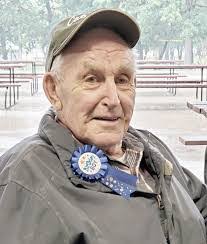 Graham Holland's Instagram, Twitter & Facebook