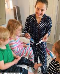 Jun 22, 2021 · małgorzata socha jest mamą trójki dzieci. Malgorzata Socha Szczotkuje Zeby Na Wspolnym Zdjeciu Z Dziecmi