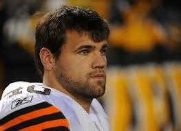 Ex-Arkansas, Browns RB Peyton Hillis reportedly unconscious in ICU after  swimming accident while 'saving his family'