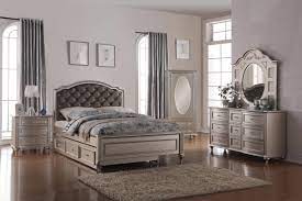 It's built on an engineered wood frame, and sits right on the floor for some understated appeal. Chantilly Full Bedroom Set At Gardner White