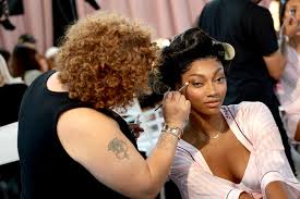 Victoria's Secret Fashion Show 2025: See models behind-the-scenes