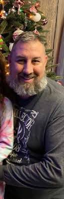 How to find Sammy Lykins, a missing person from Cannel City, Kentucky?