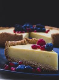 Veganer Kasekuchen Susse Optische Tauschung Mit Sojajoghurt Vanille Rezept Veganer Kasekuchen Veganer Nachtisch Rezepte
