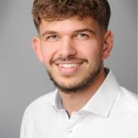 500+ "Tusch" profiles