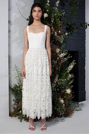 Modern short wedding dresses are important things that must be worn in wedding day. 22 Best Short Wedding Dresses Of 2021 Small Wedding Dress Ideas Hello
