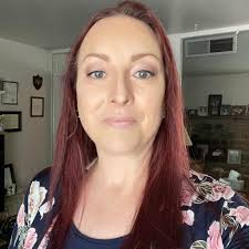 Diane Maxam's Instagram, Twitter & Facebook