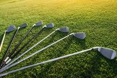 Image result for what does a set of golf clubs weigh