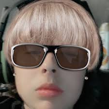 Stream Avery Steele music