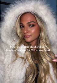 Annie Powers (@annie_powerss)