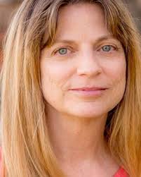 Ellen Winkler's Instagram, Twitter & Facebook