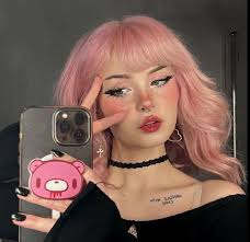 Ariane West (ariane_west)