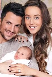 Japo nimeolewa laikon loho yangu yote ipo kwa huyu msanii kimodo hakika  jicho lake tu mm hakiamungu silali dar nywele zake Sasa mpaka naisi kuumwa  😘😘😘