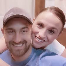 Jenelle Ross's Instagram, Twitter & Facebook