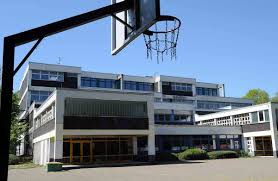 Sie wird durch den schulleiter gesetzlich vertreten. Velbert Gesamtschule Neviges Erhalt Sechs Zuge