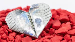 Geldscheine falten 10 anleitungen fur geldgeschenke otto. Herz Aus Geld Falten Einfache Anleitung Um Ein Herz Zu Falten Youtube