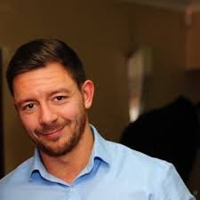 Stuart Mackinnon (@StuartMackk)