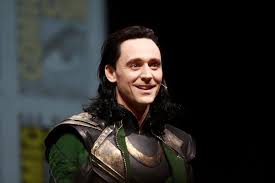 Chris hemsworth thor schauspieler, thor, darsteller, zusatz png. Tom Hiddleston Das Denkt Er Uber Den Tod Von Loki Saarbrucken Myheimat De