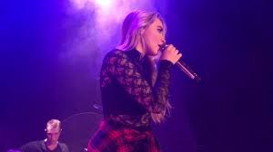 The music video was released on february 9, 2017. Sabrina Carpenter Thumbs Live Youtube