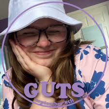 Serena Pham (@serenaphamm)