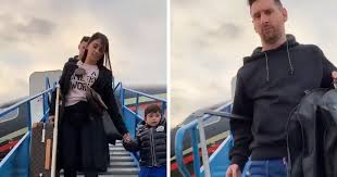 Lionel messi alter & lionel messi familie. Messis Familie Ist In Paris Messi Bringt Seine Familie Zur Ballon D Or Zeremonie Mit Tribuna Com