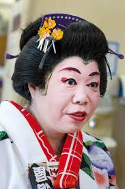 Tradizioni : In compagnia degli ultimi chindon'ya