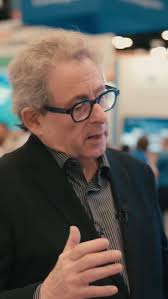 langhamhospitalitygroup has named Kevin Robinson as COO. He returns to the  company after previously leading @langhamchicago during its preopening  phase in 2011. He brings more than 30 years of hospitality leadership to