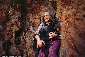 Askreddit is not your soapbox, personal army, or advertising platform. Photographs Capture Robyn Davidson S 1700 Mile Trek Across Australia Daily Mail Online