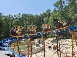 En plus, vous profiterez d'un tout nouveau toboggan dans ce camping 4 étoiles, vous passerez de belles vacances en famille prés des sables d'olonne, entre parc aquatique et plages. 5 Raisons De Sejourner Au Village De Loisirs Le Lomagnol