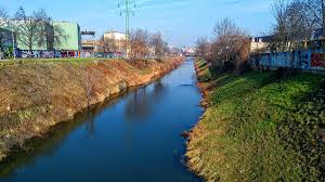 Z centra brna vede podél svratky i svitavy cyklotrasa až k soutoku. Svitava Wikipedie