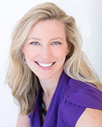 Kari Ryan's Instagram, Twitter & Facebook