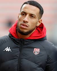 Amine Hemia » Bilanz unter Árbitro Karim Abed