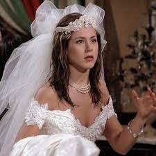 Her Wedding Dress Green Wedding Dresses Friends Fashion Wedding Dress Trends