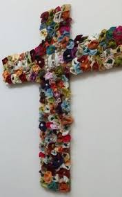 Con flores y cantos se le rinde homenaje a la santa cruz, es de costumbre en todas las poblaciones del país reunirse en el altar de la cruz, cantar con tambores. 31 Ideas De Cruz De Mayo Cruces De Mayo Dia De La Cruz Manualidades