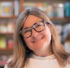 Christina Weisner's Instagram, Twitter & Facebook