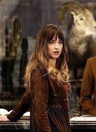 Johnson grew up in colorado but later attended schools in. Pinterest Fionaflood Dakota Johnson Hair Dakota Johnson Style Dakota Johnson Bangs