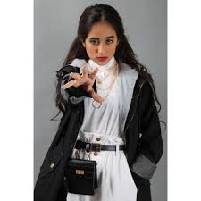 38 9k Likes 1 805 Comments مايا بخش Maya Bakhsh Maya 44 On Instagram ايش افضل مسلسل او فلم Indian Designer Suits Designer Suits Indian Design