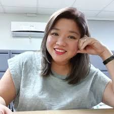 kris tine (@iamprettytin)