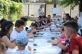 Institutia primarului comunei dragodana, judetul dambovita, organizeaza concurs pentru ocuparea urmatoarelor posturi vacante pentru functie publica: Centrul Comunitar Urlati Prahova AsociaÈ›ia Ana È™i Copiii