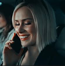 𝗟𝗔𝗨𝗥𝗔 𝗕𝗜𝗘𝗟