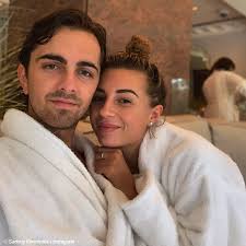 After confirming that they had gotten back together in may 2019, dani dyer and her boyfriend sammy kimmence have since moved in together, residing in the love island star's lavish london flat. Dani Dyer Wears All Black Outfit To Date Night With Boyfriend Sammy Kimmence Justnje