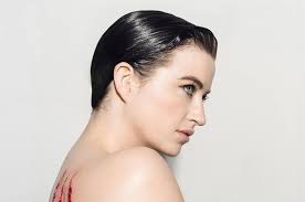 Washington Premieres New Song “Claws”