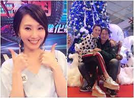 Jun 19, 2021 · 和蕭大陸結婚並傳出懷孕的侯怡君首度亮相，穿著白色上衣的僅微微地看出孕肚，對懷孕幾個月侯怡君依然三緘其口，只透露殺青後會對人生做一番. ä¾¯æ€¡å›ç¡¬èµ·ä¾†æˆ°å°ä¸‰ å¦³å€'åˆ¥å†èªªè¬Šäº† æ²‰é»˜8å°æ™‚é¦–ç™¼è² Ettodayæ˜Ÿå…‰é›² Ettodayæ–°èžé›²