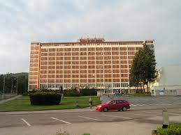 Nejen současná válečná situace přiměla víta marka založit petici za přejmenování tohoto . Datei Zlin Hotel Moskva Jpg Wikipedia
