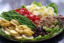 Salad Nicoise Classic French Composed Salad With Tuna And Vegetables Recipe Nicoise Salad Delicious Salads Dinner Salads