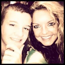 Darian Hendrix (@DarianHendrix)