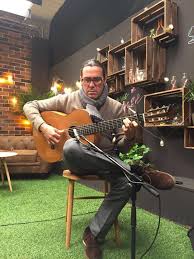 Prueba de sonido en el programa televisivo First Date, con Natalia Mellado  y Adrian Alameda