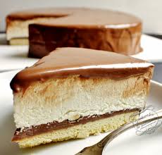 Entremet Vanille Caramel Un Nouveau Look En 2020 Patisserie Recette Sable Facile Recette Gateau Facile