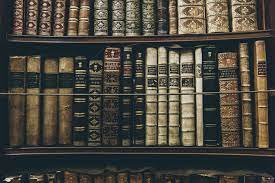 Dark Academia Is More Than An Aesthetic It S Building A Community Dark academia is an aesthetic that revolves around classic literature, the pursuit of individuality, and a general passion for knowledge and learning. dark academia is more than an aesthetic